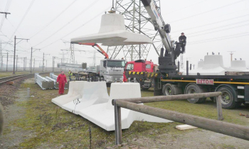 Fundatieblokken-Maasvlakte.jpg