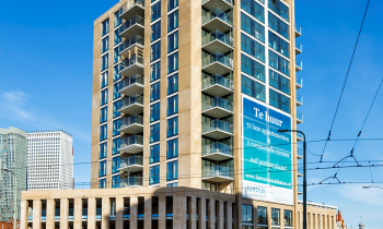 Spui-Lamgroen-DenHaag-02.png
