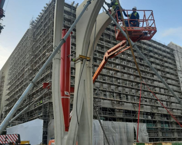 3D-kolom Amare te Den Haag.jpg