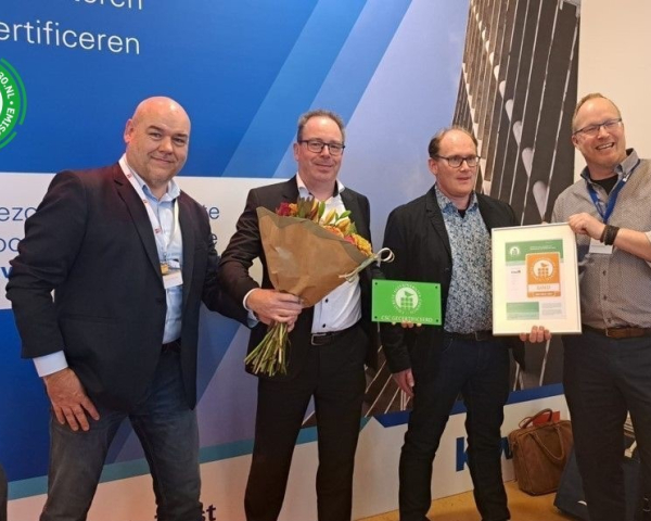 uitreiking CSC-certificaat.jpg